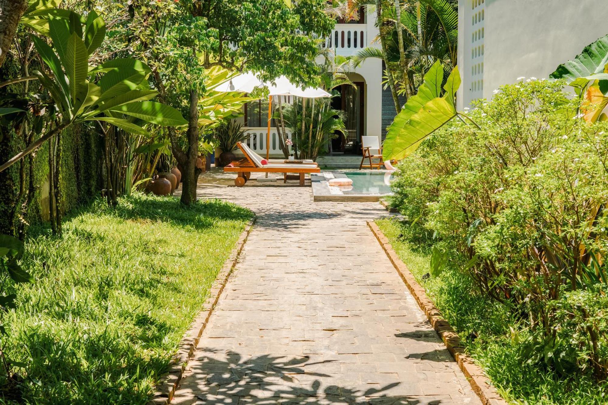 En Retreat Hoi An Bed and Breakfast Buitenkant foto